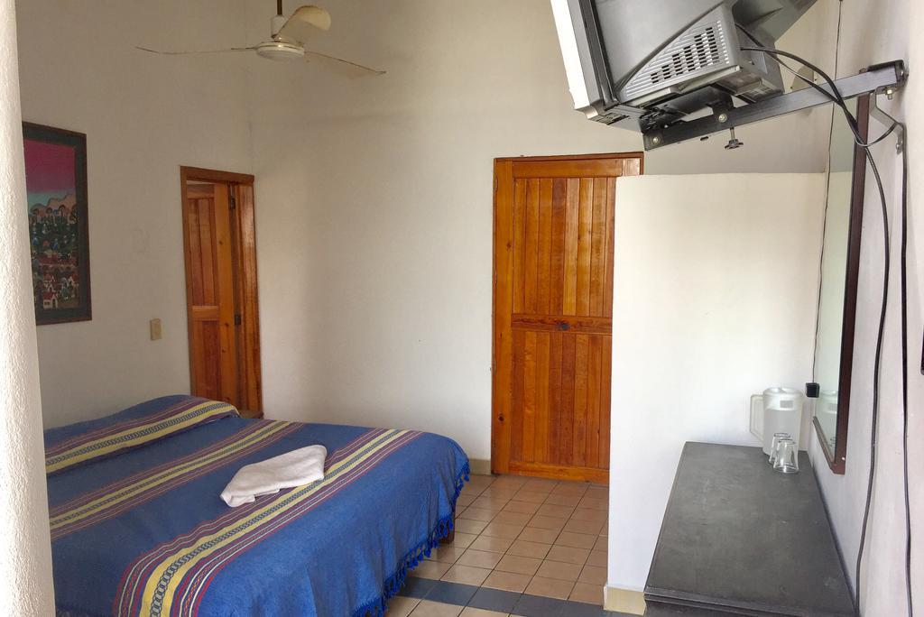 بويرتو إسكونديدو Hotel Mayflower المظهر الخارجي الصورة